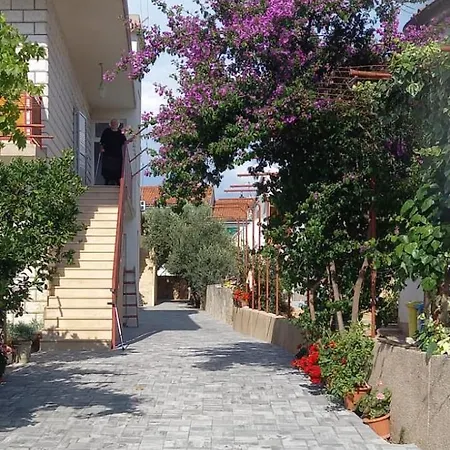 Nina Juric Apartmán Brodarica (Sibenik-Knin)
