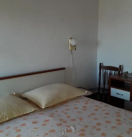 Nina Juric * Brodarica (Sibenik-Knin)