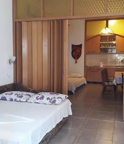 Nina Juric Brodarica (Sibenik-Knin)